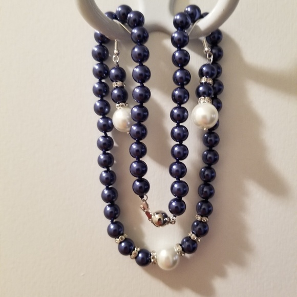 Pearls - Picture 2 of 2